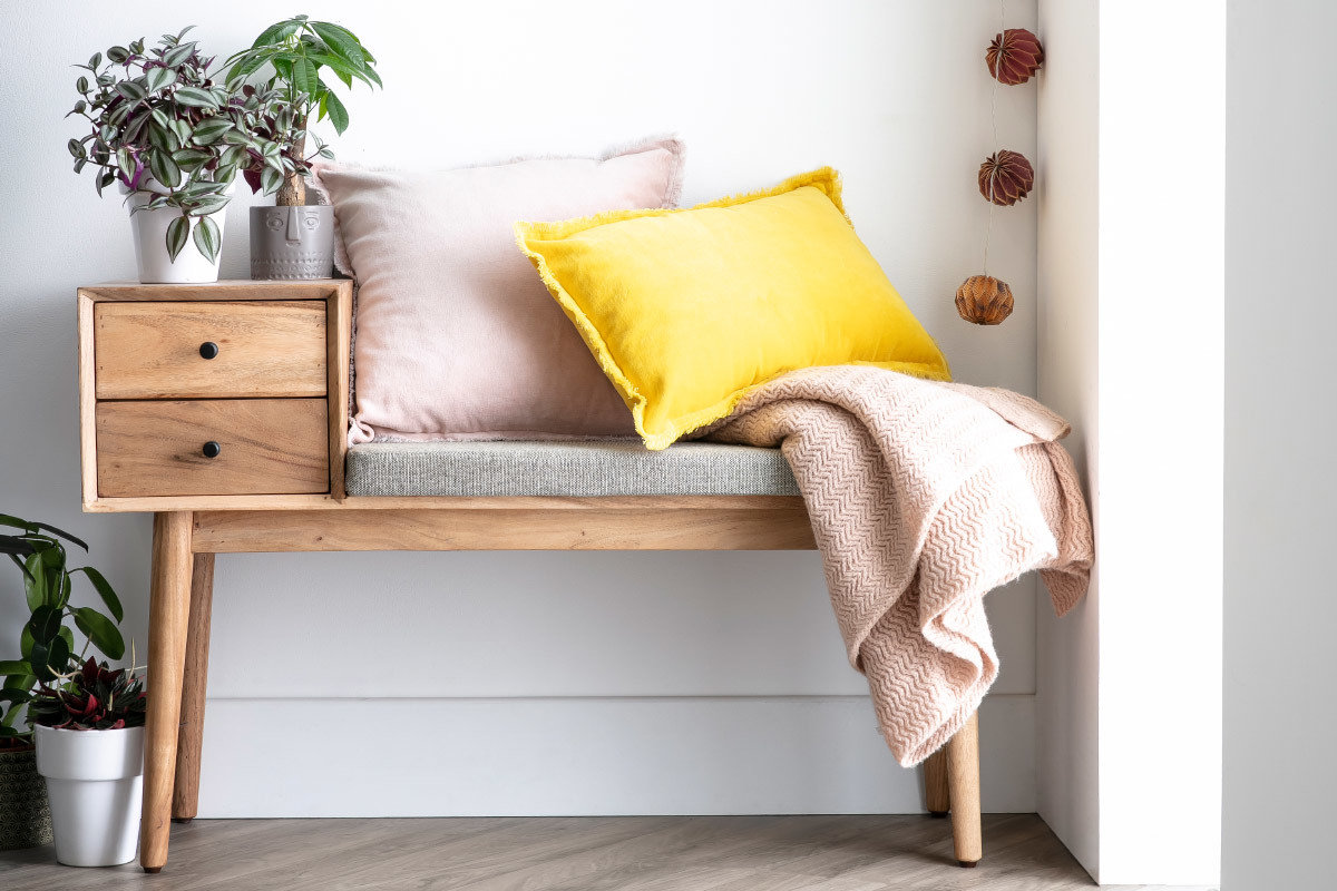 Coussin velours jaune curry 30 x 50 cm PESCA