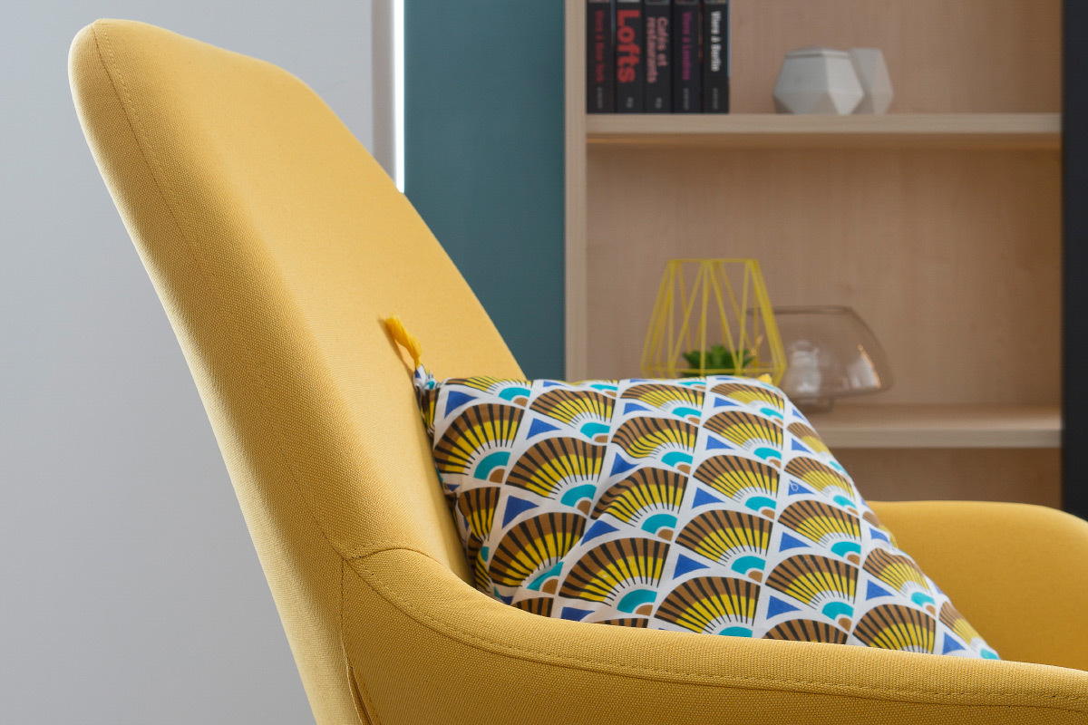 Fauteuil design contemporain jaune OSWALD