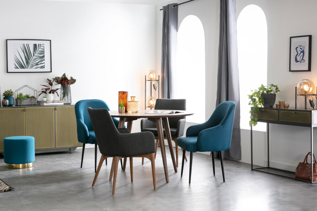 Fauteuil design en tissu bleu canard et pieds mtal noir AMON