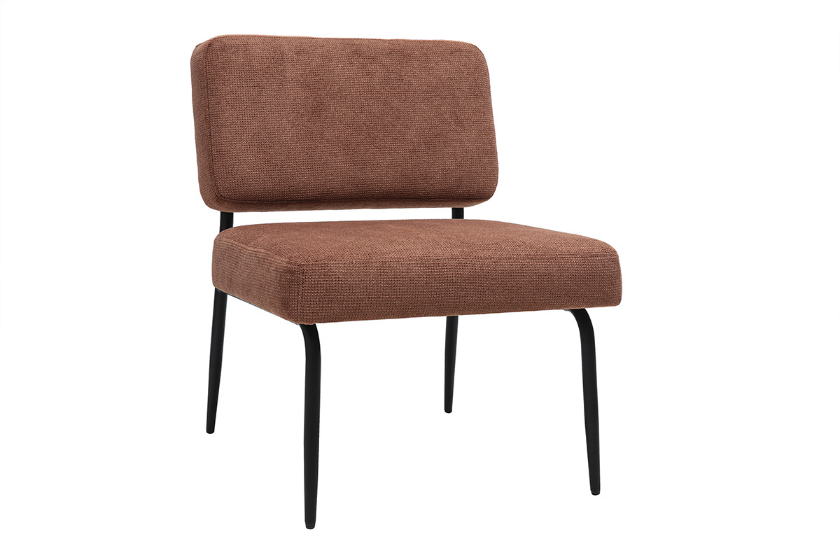 Fauteuil VEDANA en tissu velours terre brle et mtal noir avec pieds fins en mtal.