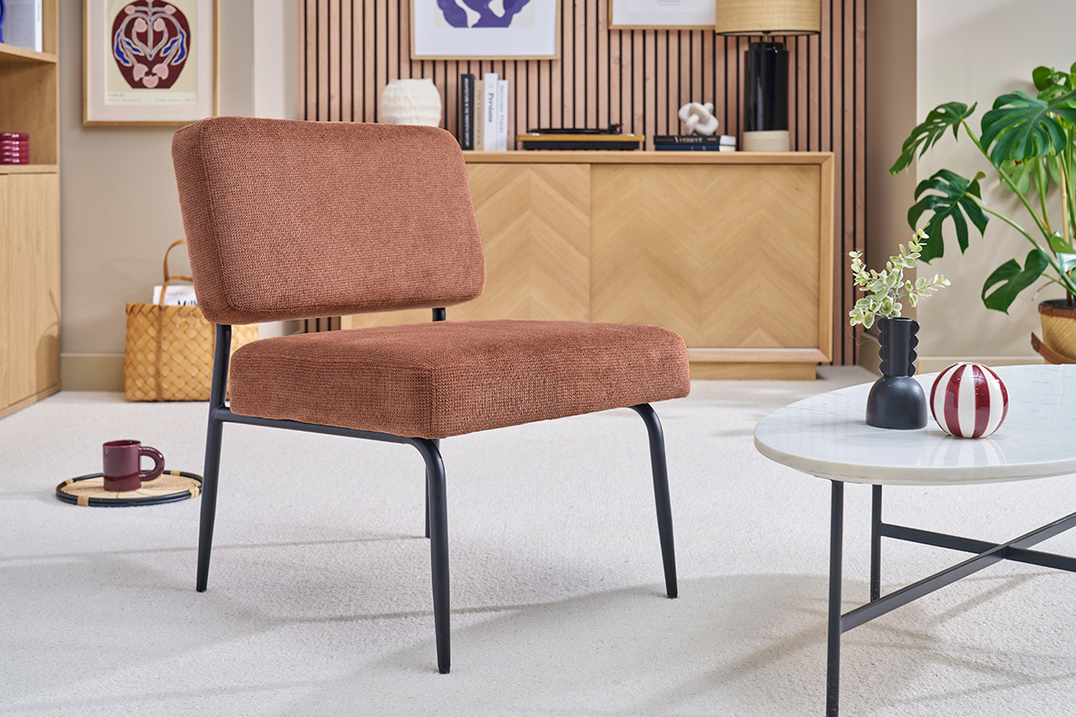 Fauteuil en tissu chenille terre br�l�e et m�tal noir VEDANA