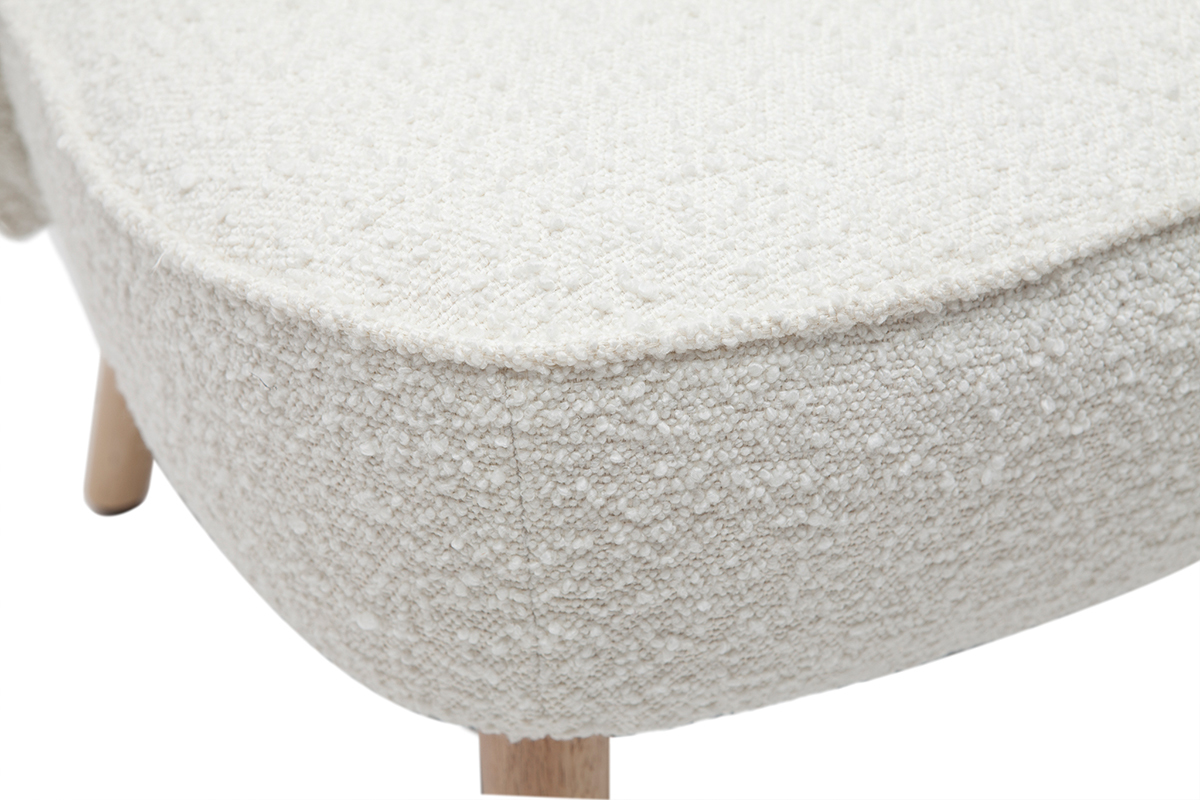 Fauteuil scandinave en tissu effet laine boucl�e blanc cass� et bois clair AMANITA