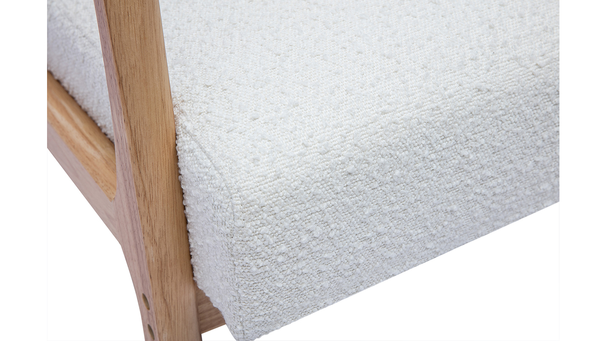 Fauteuil scandinave en tissu effet laine bouclée blanc et bois clair massif DERRY