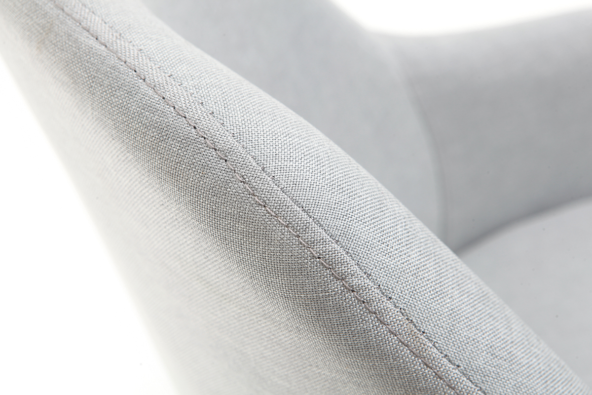 Fauteuil scandinave en tissu gris clair et bois clair MONA