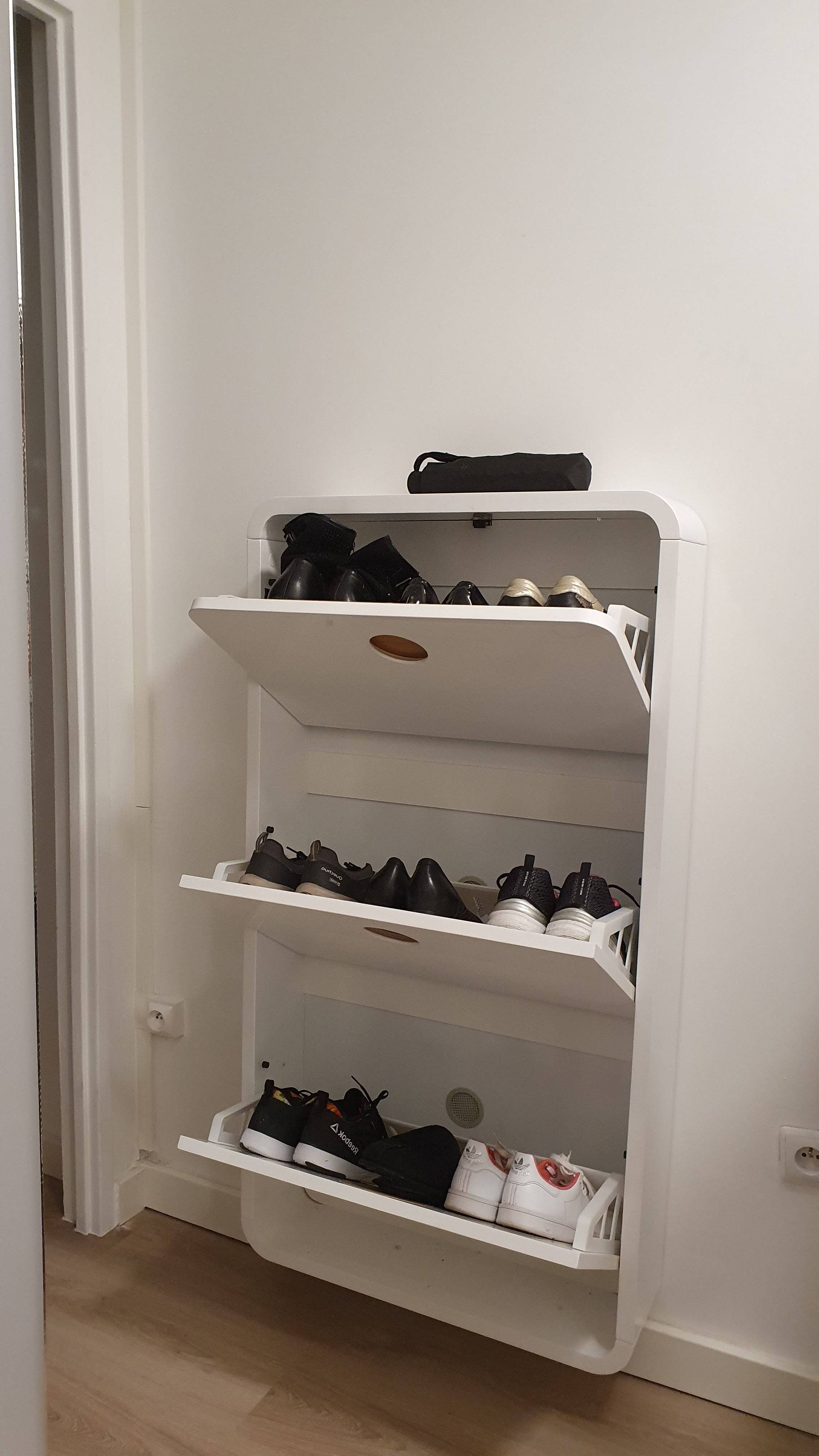 Meuble à chaussures design 3 tiroirs blanc brillant et frêne KOPEN