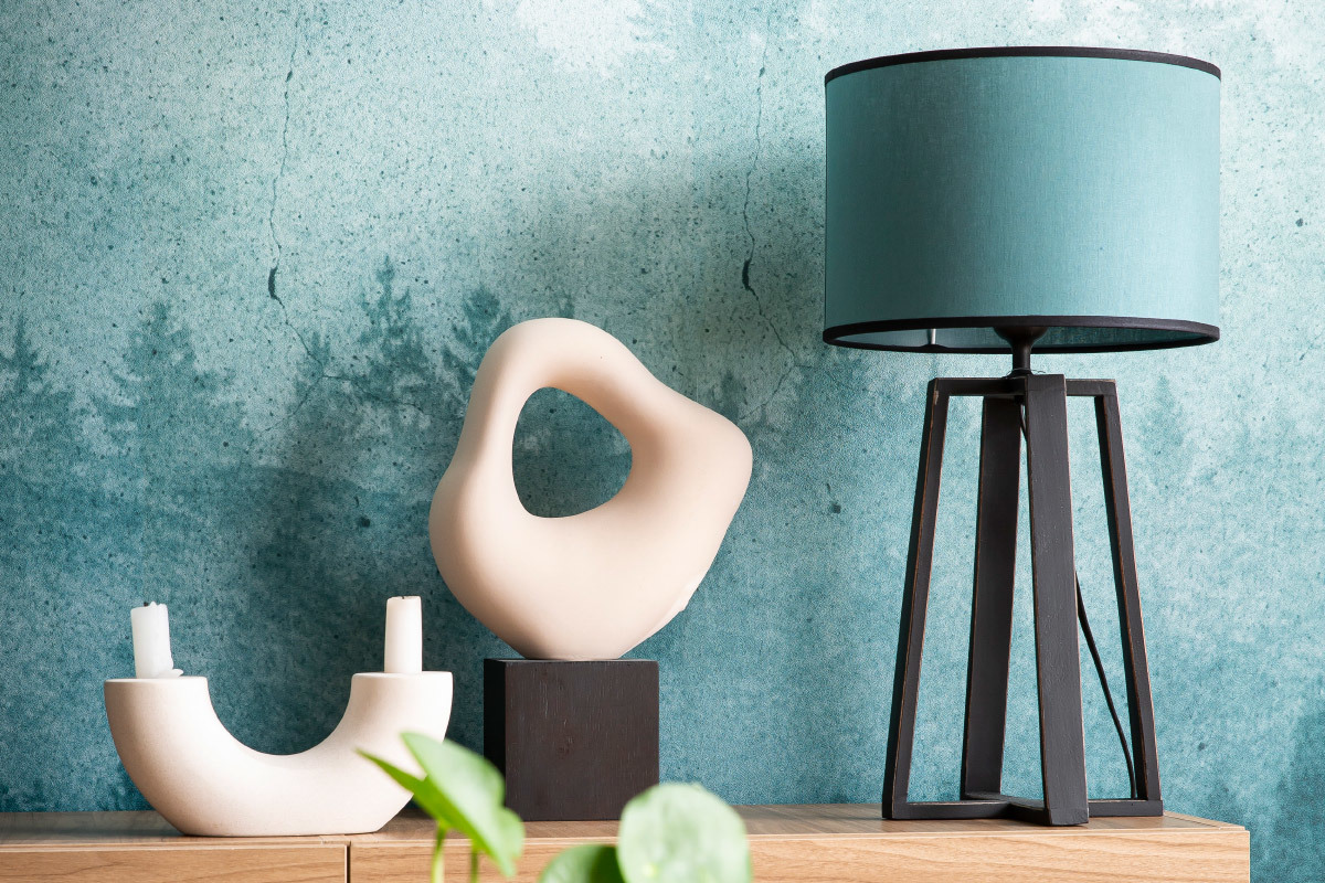 Lampe � poser design bleu gris� avec pi�tement crois� bois MANON