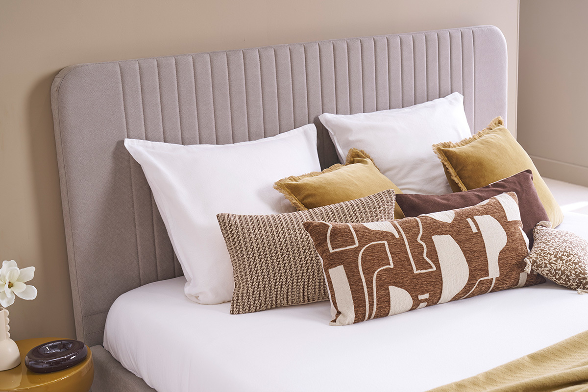 Lit 2 places 160x200 en tissu textur taupe LINDSAY