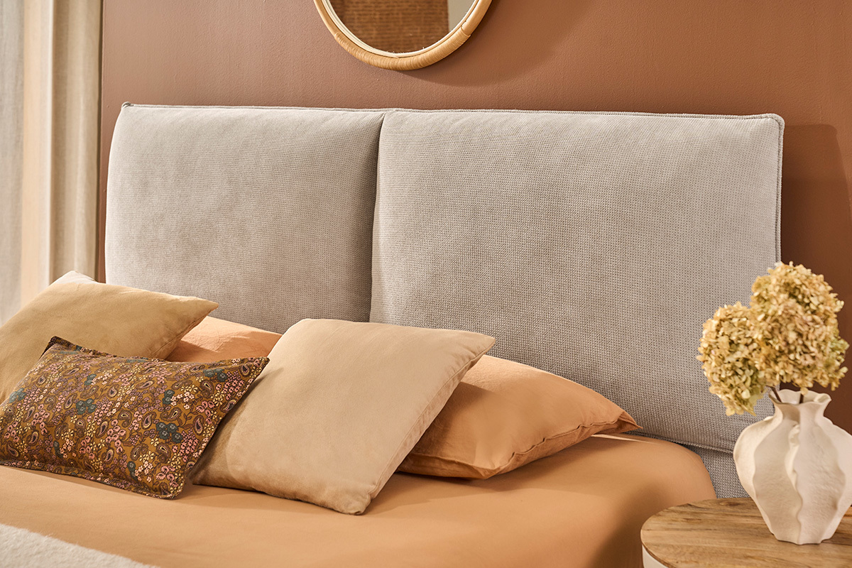 Lit coffre 2 places 160x200 cm en tissu chenille beige VIGO