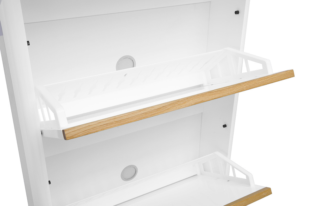 Int�rieur du meuble � chaussures KIRK avec deux compartiments ouverts et poign�es bois.