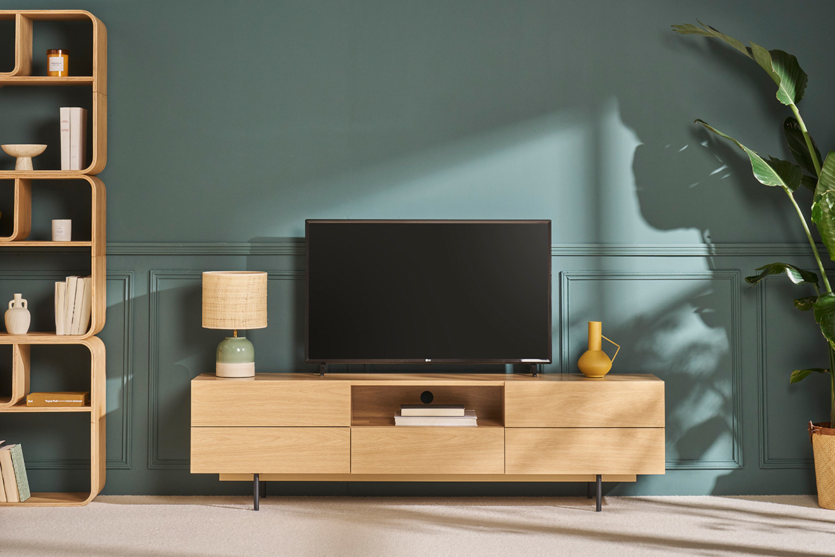 Meuble TV design avec rangements finition bois clair chne et mtal noir L180 cm ALASKA