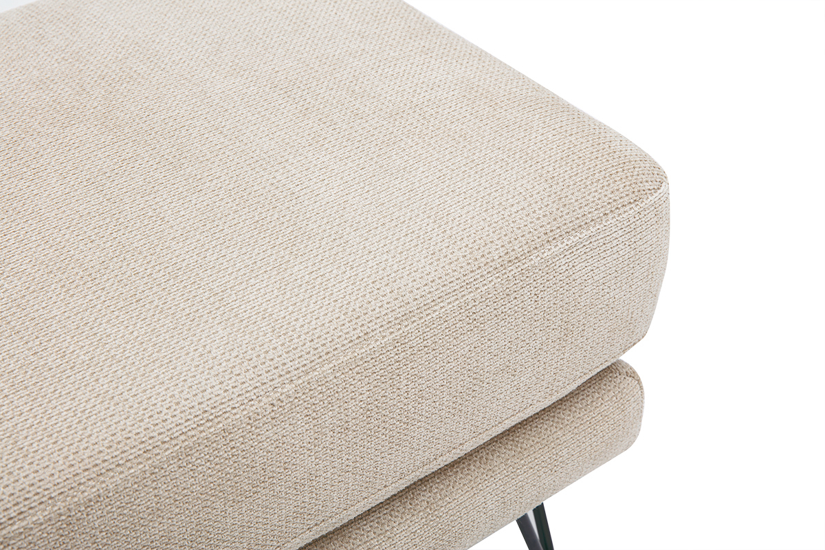 Vue rapproch�e du pouf repose-pieds en tissu chenille beige avec structure m�tallique