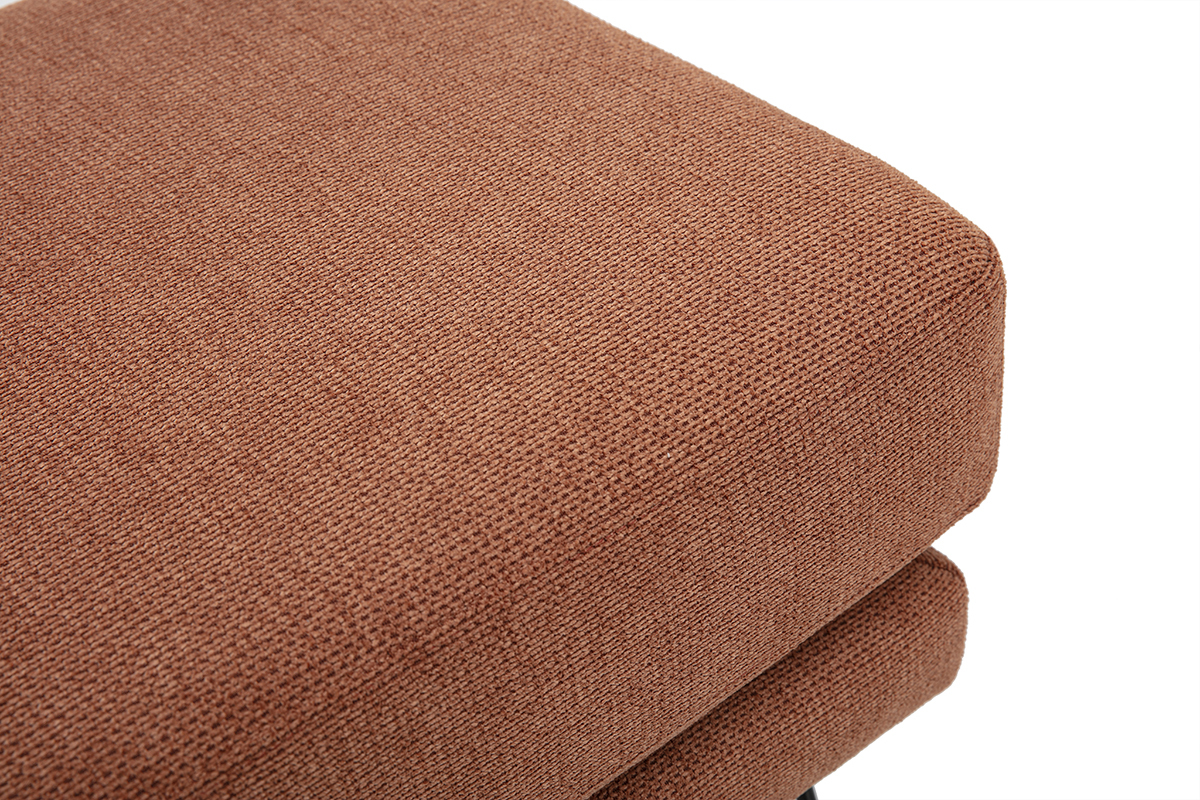 Vue a�rienne du pouf repose-pieds OSLO en tissu chenille terre br�l�e, pr�sentant sa texture douce.
