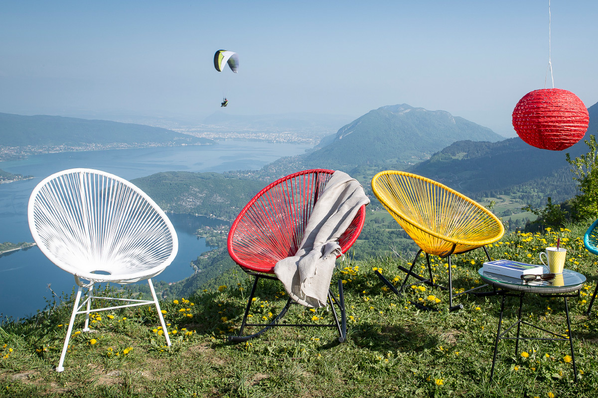 Rocking chair en fils de rsine gris BELLAVISTA