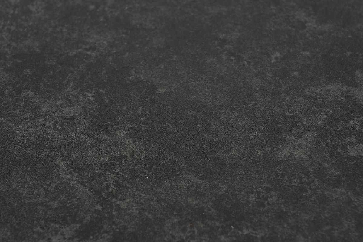 Plateau en c�ramique noire de la table extensible CARA, vue de pr�s