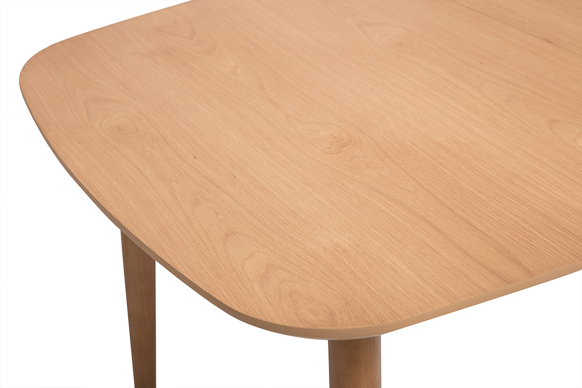 Table � manger HELMA en bois clair, vue de dessus, coin arrondi, pieds en h�v�a.
