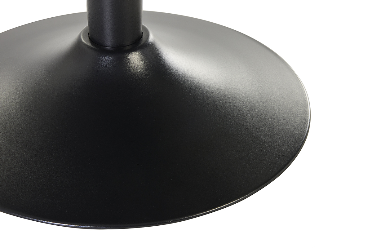 Base en m�tal noir d'une table basse ronde, vue rapproch�e.