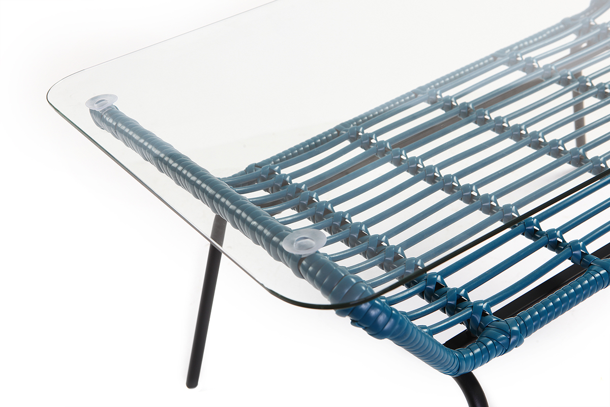 Table basse en verre et fils de r�sine bleu canard TANGO