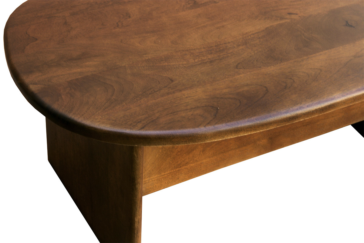 Table basse relevable design haricot en bois manguier massif, vue de dessus
