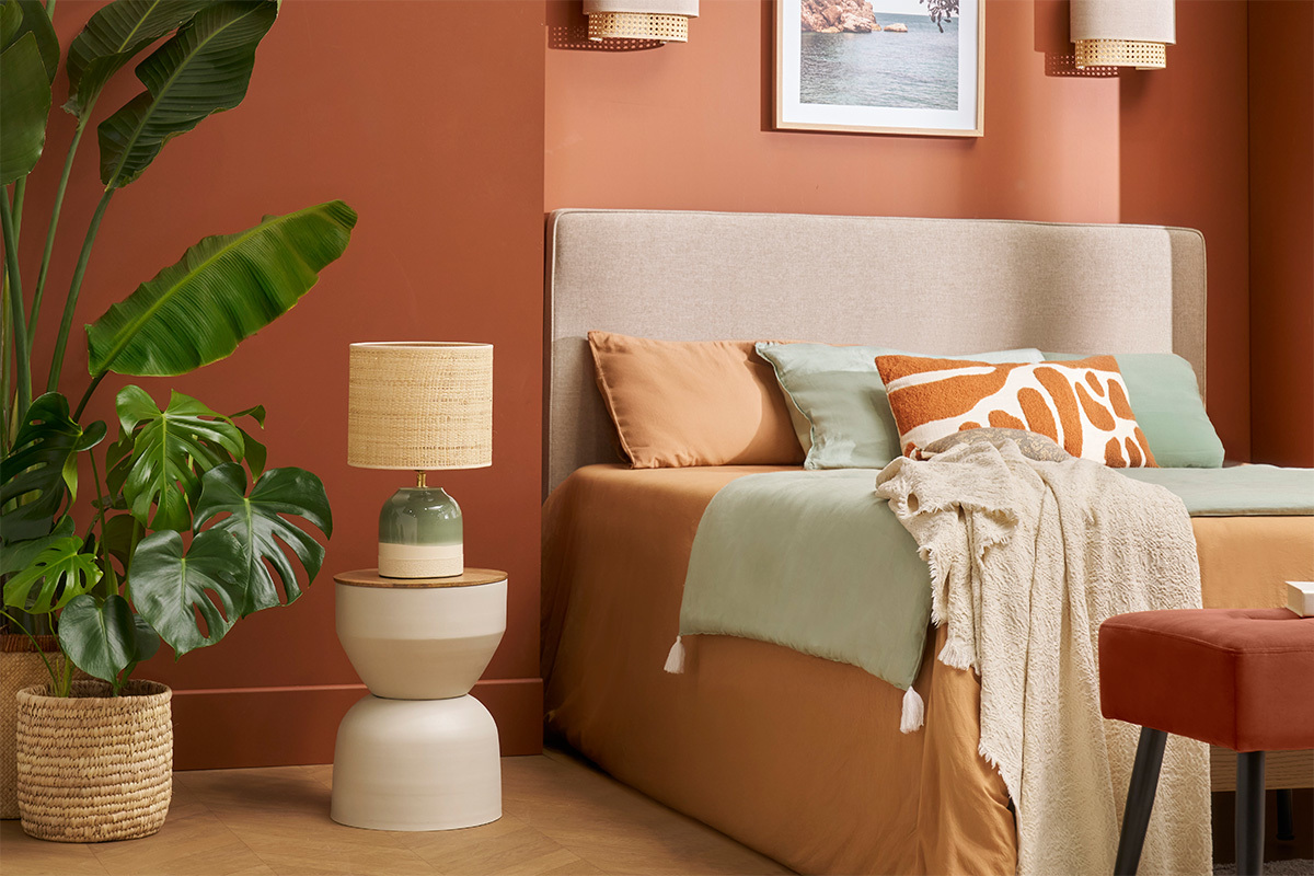 Table d'appoint ronde design avec rangement en mtal grge et bois manguier massif D30 cm YOYO