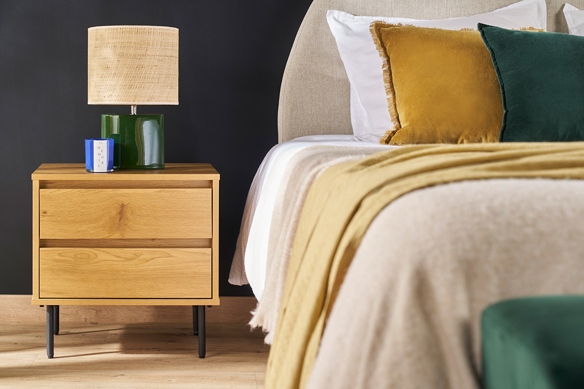 Table de chevet avec rangements 2 tiroirs finition bois clair chne ARAGON