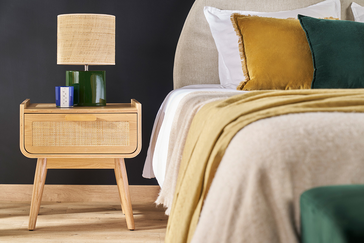 Table de chevet avec tiroir en bois clair frne et cannage rotin ATHNE