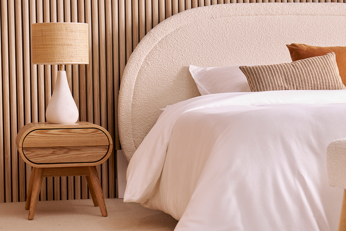 Table de chevet avec tiroir vintage bois clair BJORG