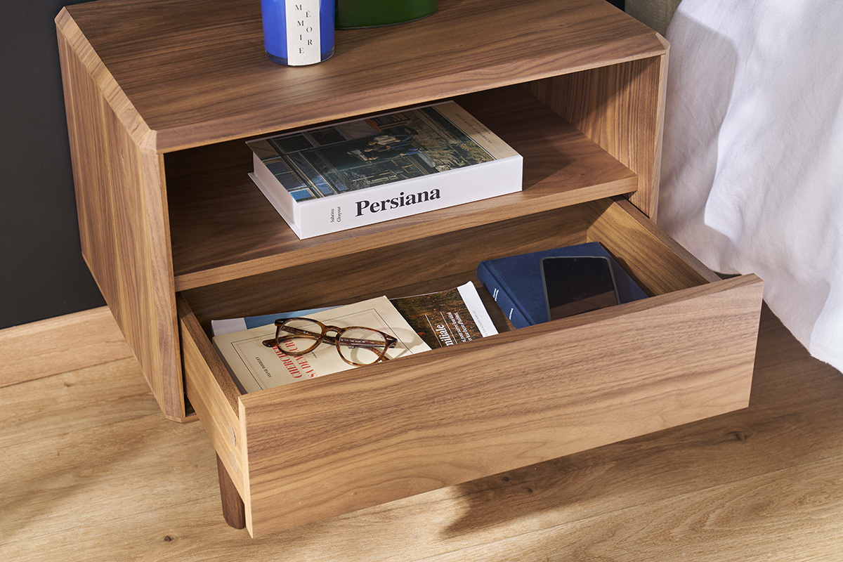 Table de chevet bois fonc noyer SUVA