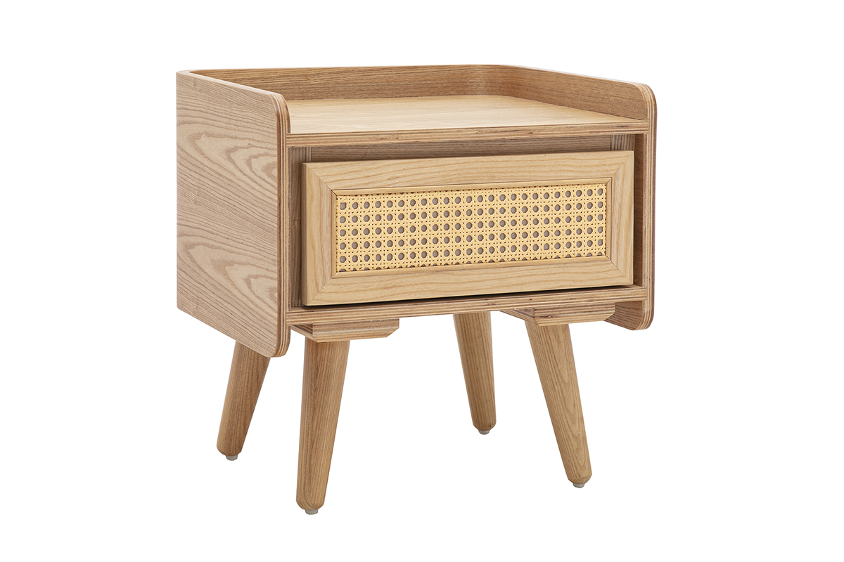 Table de chevet en bois clair fr�ne avec tiroir en cannage rotin, vue de 3/4