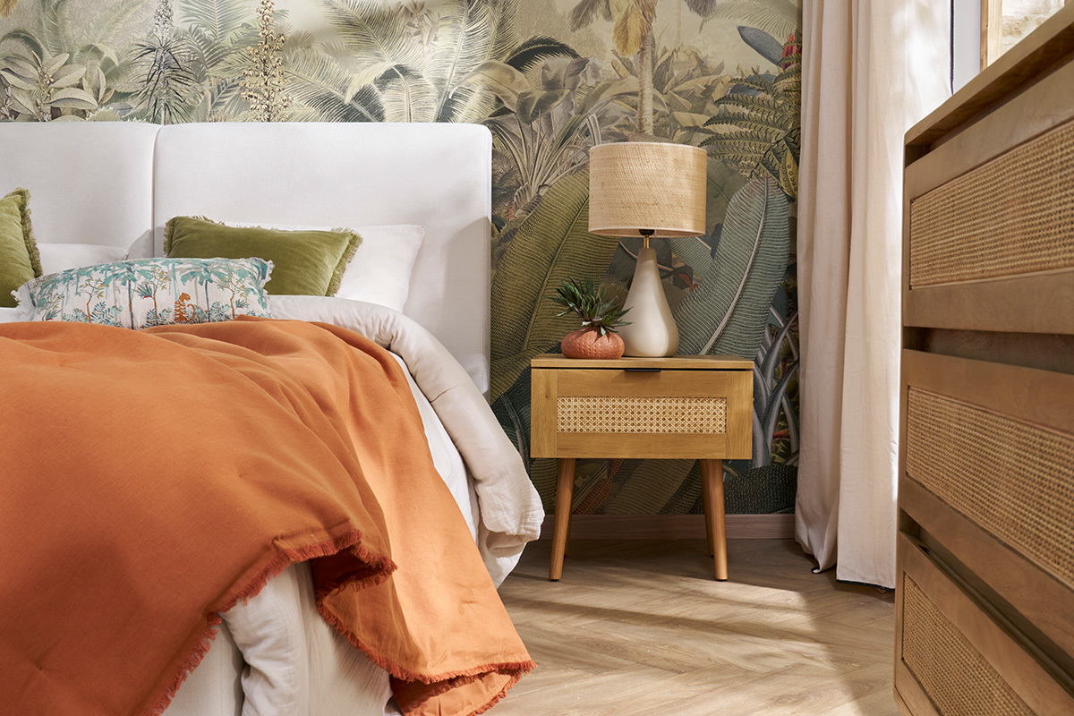 Tables de chevet finition bois clair, cannage rotin et mtal noir (lot de 2) MANILLE