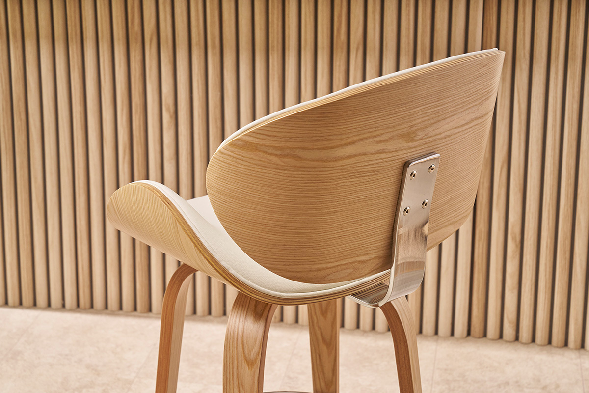 Tabouret de bar pivotant blanc et bois clair 65 cm pivotant 360 WALNUT