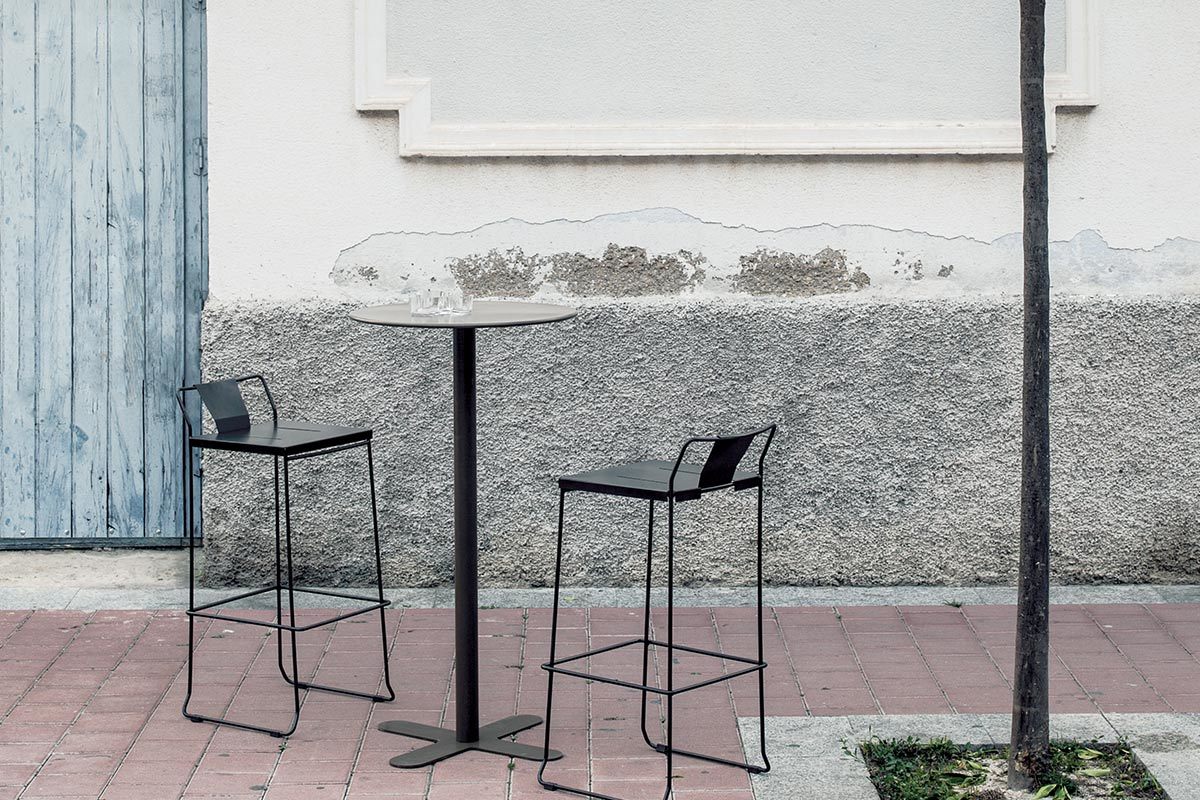 Tabouret ext�rieur design m�tal noir 65 cm TENERIFE