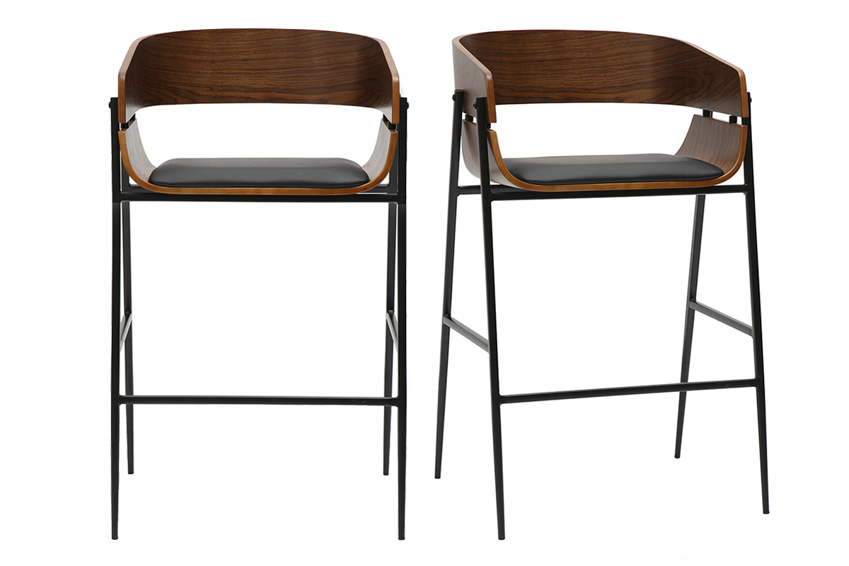 Deux tabourets de bar en bois fonc et mtal noir, design moderne.
