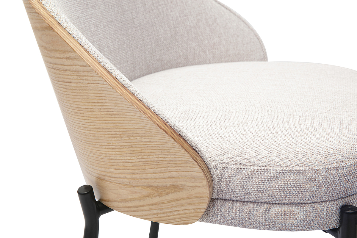 D�tail du tabouret de bar Tucson en tissu beige et bois clair, vue de c�t�.
