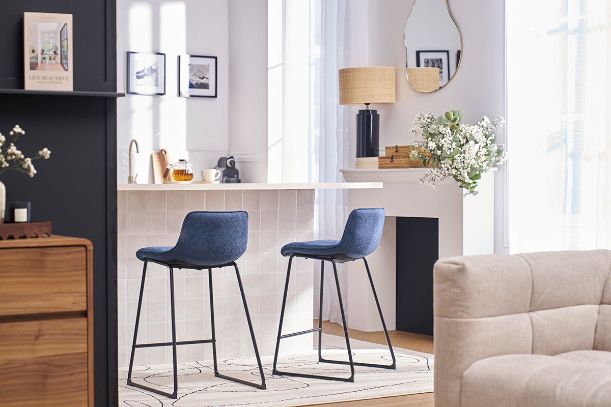 Tabourets de bar en tissu effet velours textur bleu fonc et mtal H65 cm (lot de 2) BOOST