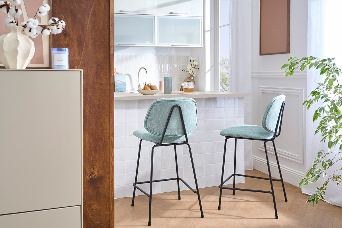 Tabourets de bar en tissu effet velours textur� terre br�l�e et m�tal H66.5 cm BARNET (lot de 2)