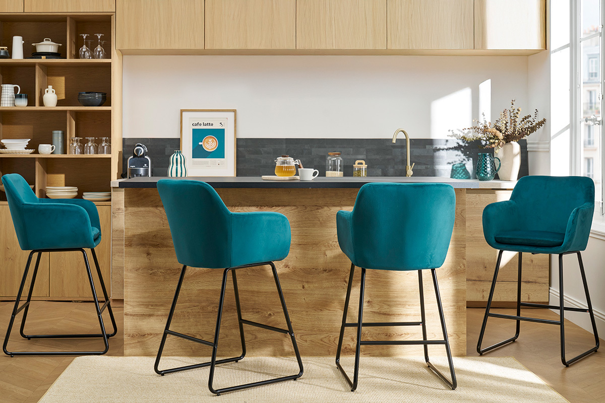 Tabourets de bar en velours bleu ptrole H65 cm (lot de 2) AMIKA