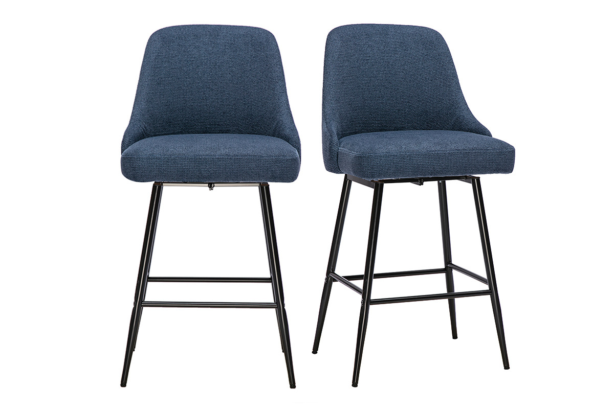 Lot de 2 tabourets de bar pivotants bleu fonc� en tissu, vue de face avec structure en m�tal noir.