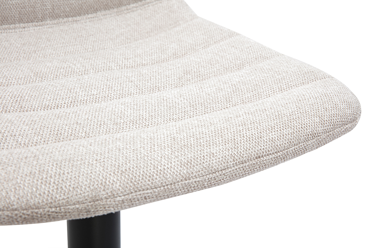 Gros plan sur l'assise en tissu beige textur d'un tabouret de bar SAURY.