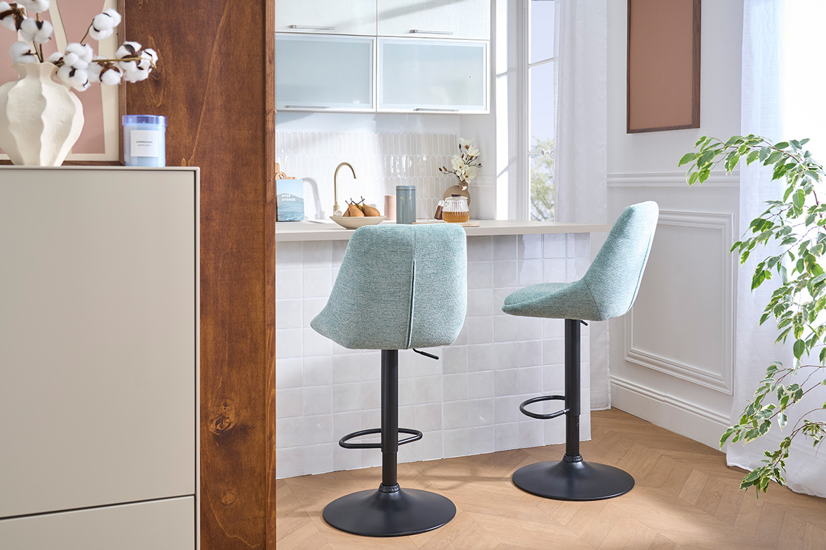 Tabourets de bar r�glables pivotants 360� en tissu effet velours textur� vert c�ladon et m�tal (lot de 2) ALESS
