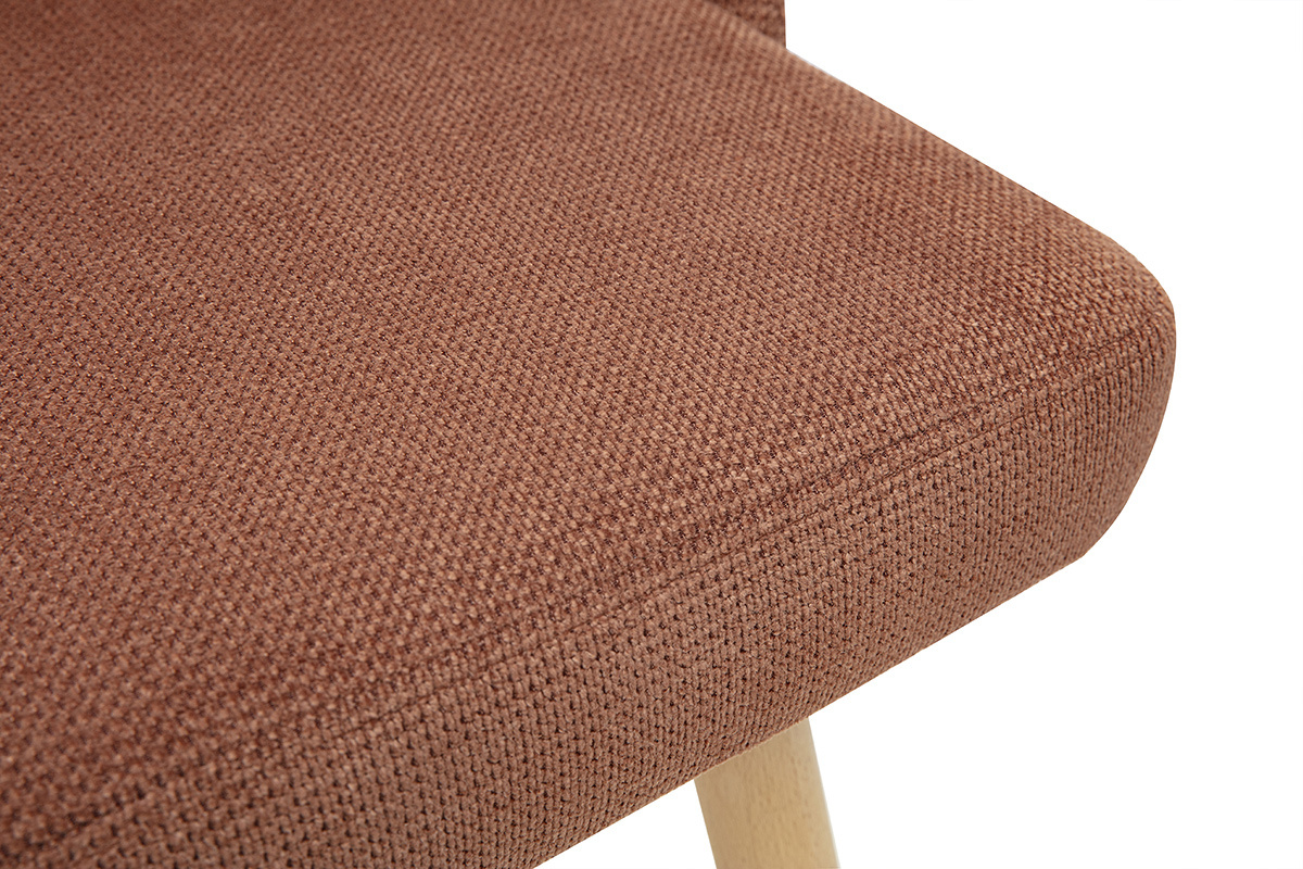 Assise rembourr�e en tissu chenille terre br�l�e des tabourets HASTA, vue de pr�s