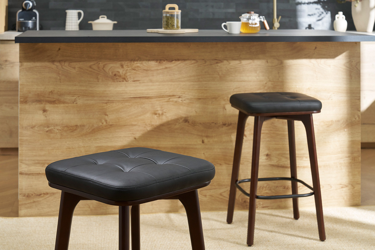 Tabourets de bar vintage noirs et bois fonc 65 cm (lot de 2) GRAMMA