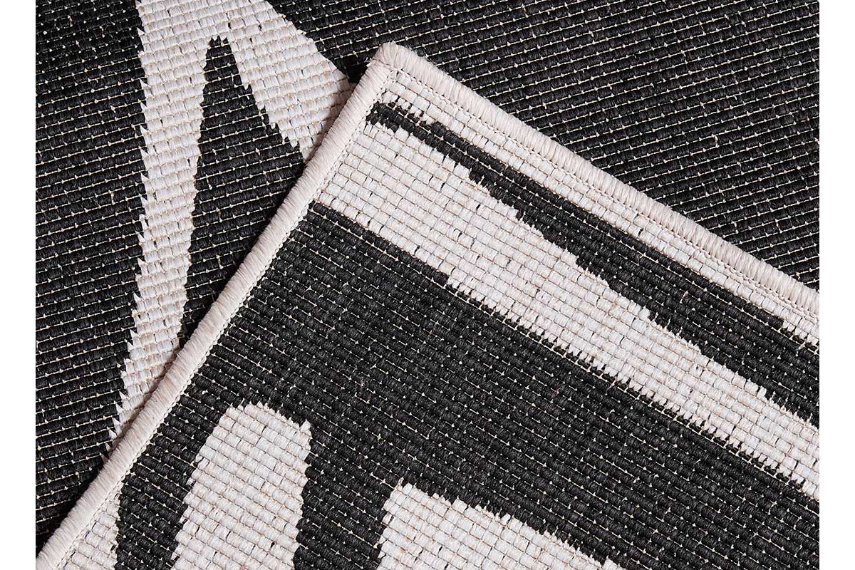 Tapis r�versible int�rieur ext�rieur blanc et noir 160 x 230 cm ROCCA