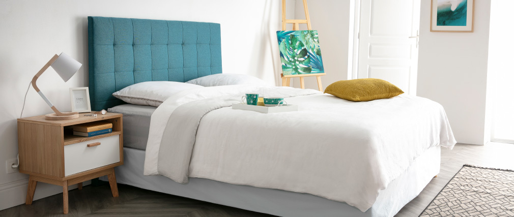 T�te de lit capitonn�e en tissu bleu canard 140 cm HALCIONA