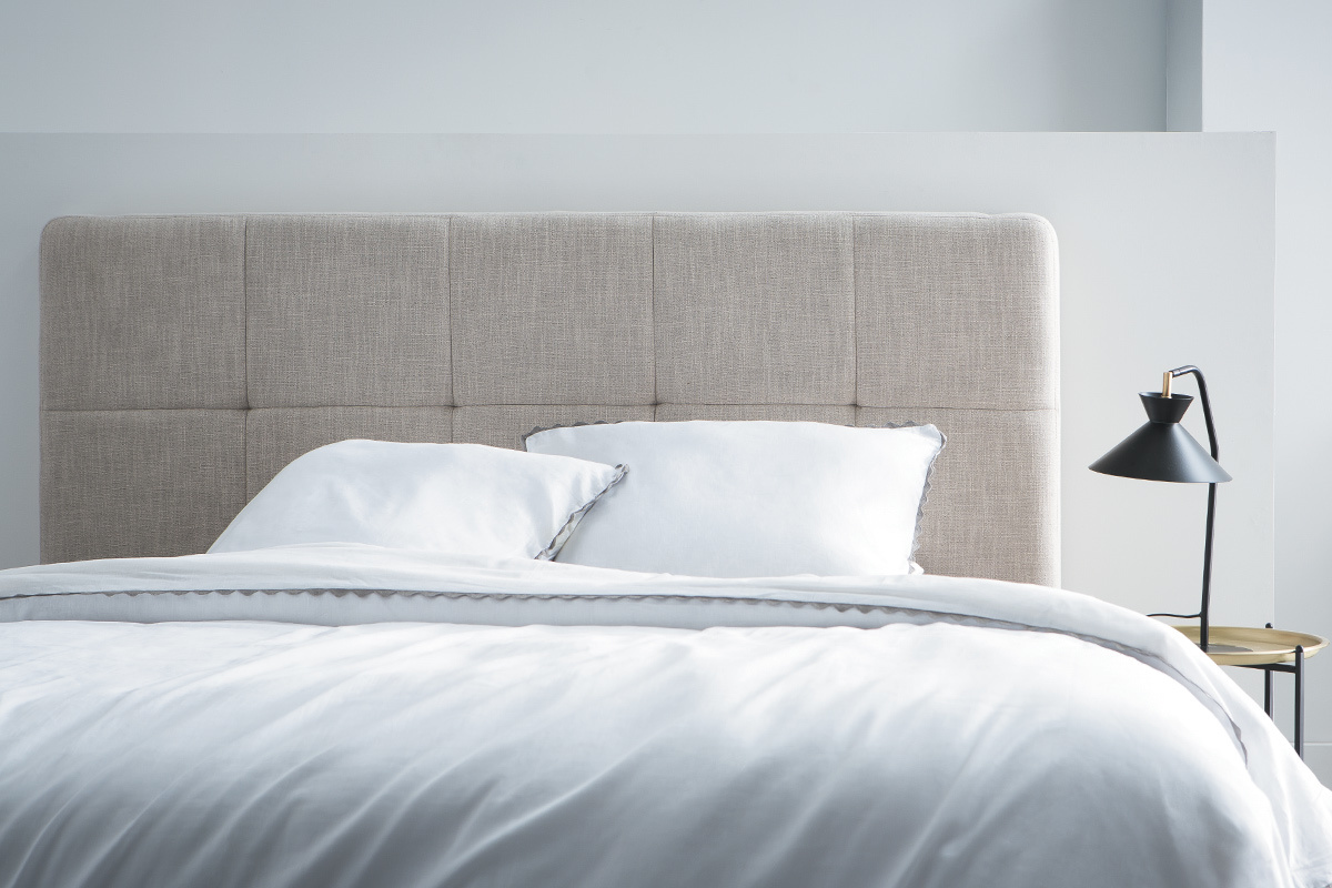 T�te de lit classique tissu gris fonc� 140 cm CLOVIS